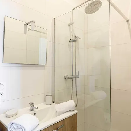 Renovated Cozy In - 2 Persons Apartman