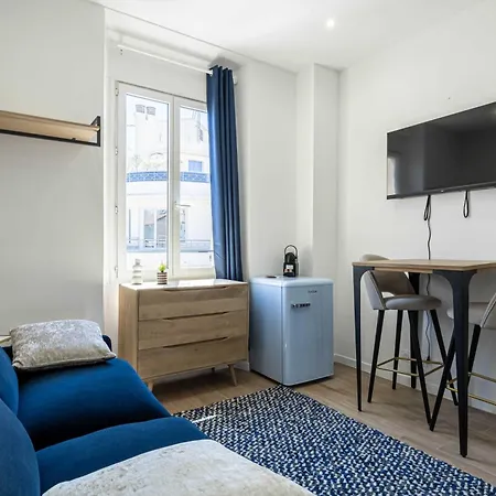 Renovated Cozy In - 2 Persons شقة *