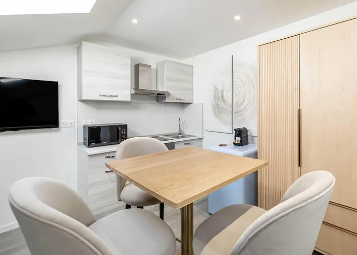 Renovated Cozy In - 2 Persons Daire Cannes