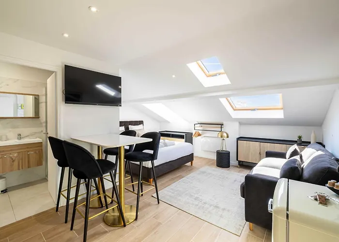 Renovated Cozy In - 2 Persons Cannes