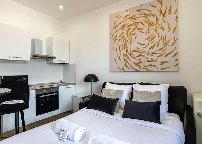 Daire Renovated Cozy In - 2 Persons Cannes