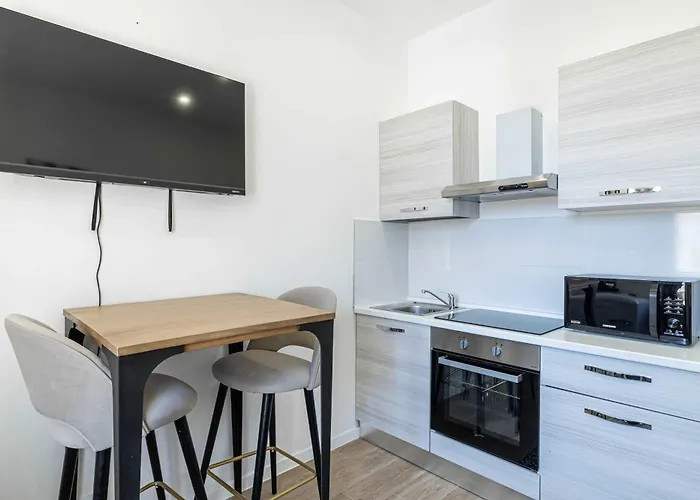 Daire Renovated Cozy In - 2 Persons Cannes