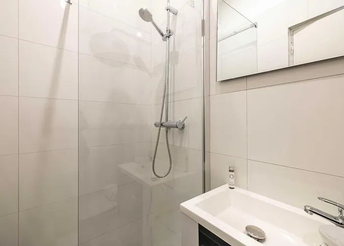 Renovated Cozy In - 2 Persons Daire Cannes